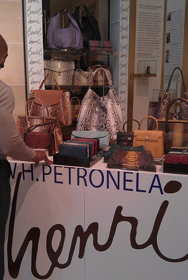 W.H.Petronela