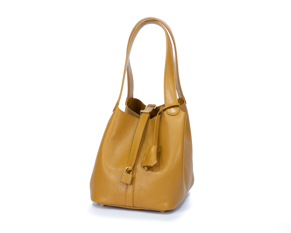 
                
                    Load image into Gallery viewer, 5600 Leather Tote
                
            